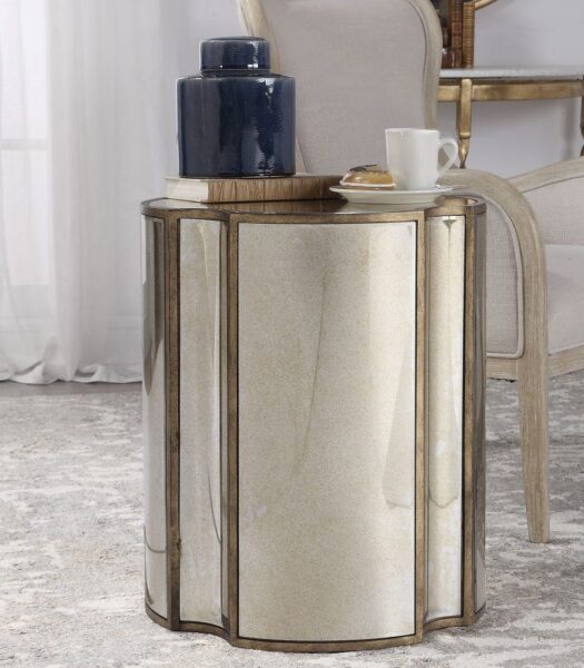 Mesa lateral elegante